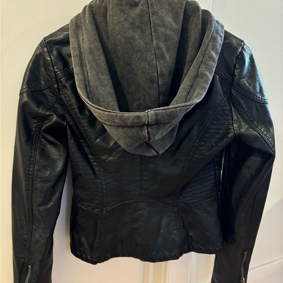 Free People Black Vegan Leather Jacket Hooded Size 2 Removable Hood Boho Coat - Picture 3 of 7
